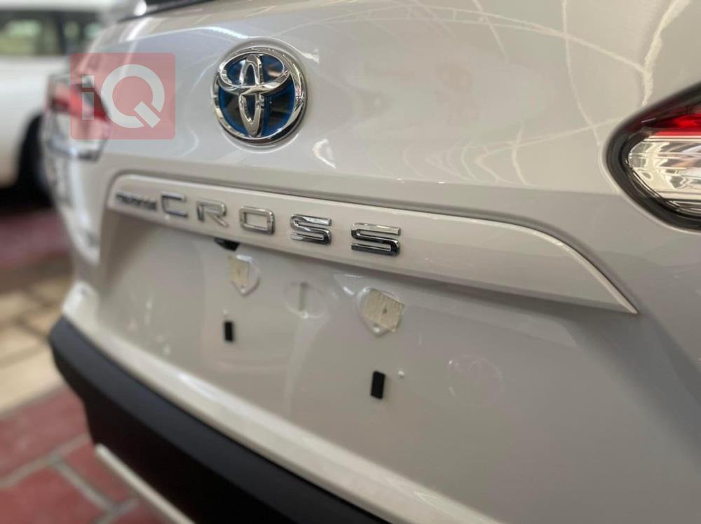 تۆیۆتا کۆرۆلا کرۆس